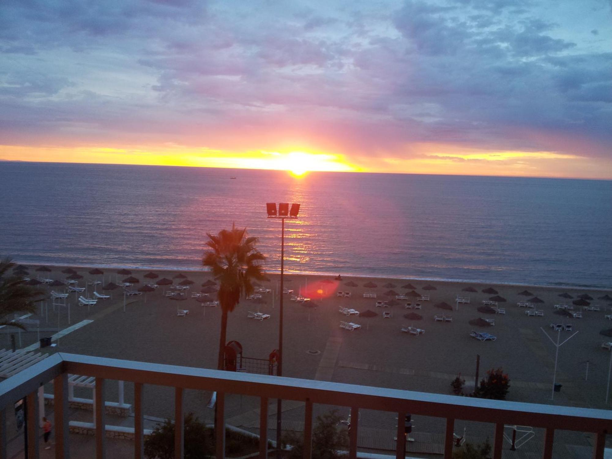 Fuengirola Playa Carina Apartman Kültér fotó